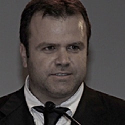 Luigi Centola